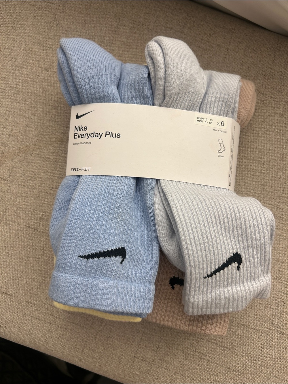 Nike Everyday Plus Crew Socks – Light Blue, Light Gray & Beige - 6 Pack